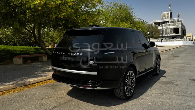 2022 لاند روفر رينج روفر فوج اوتوبيوغرافي