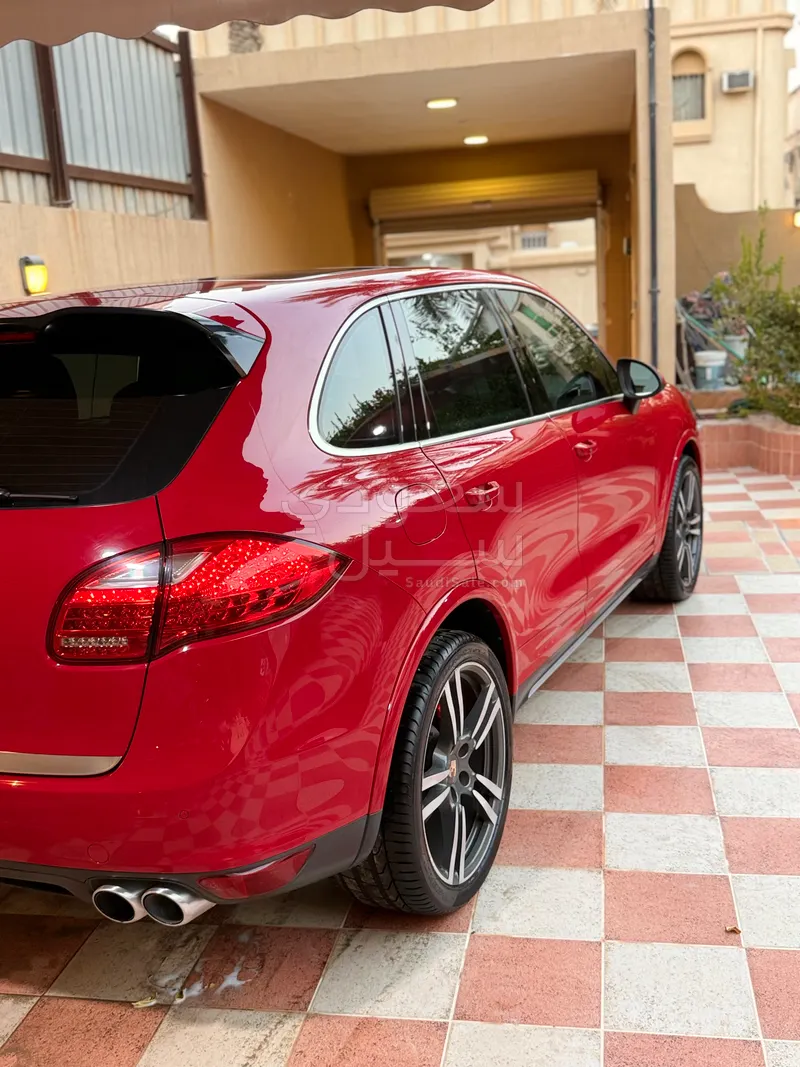 2013 Porsche Cayenne S