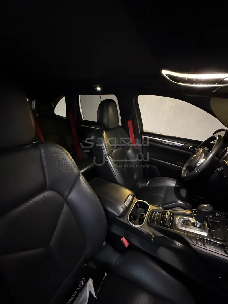 2013 Porsche Cayenne S