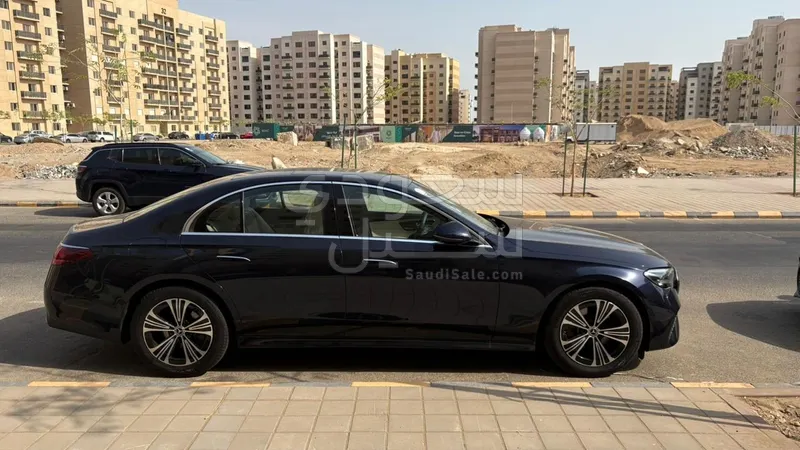 2024 مرسيدس - بنز إي 200