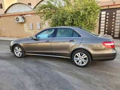 2011 Mercedes-Benz E 300