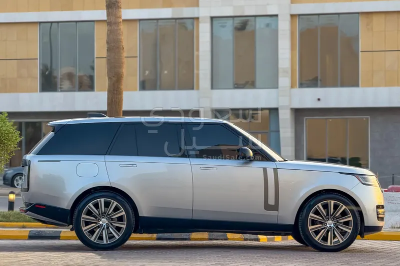 2023 Land Rover Range Rover Vogue SE