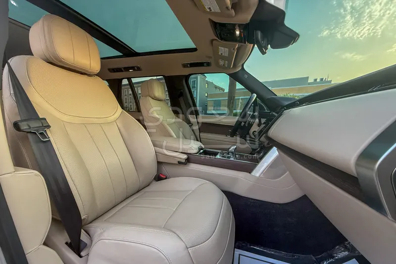 2023 Land Rover Range Rover Vogue SE