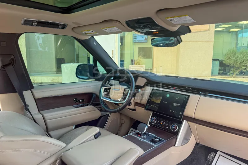 2023 Land Rover Range Rover Vogue SE