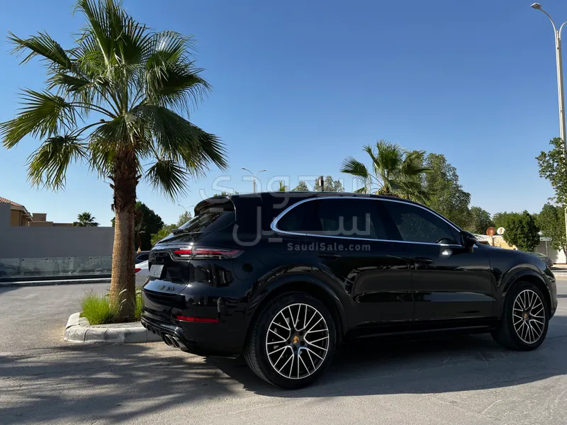 2018 Porsche Cayenne S