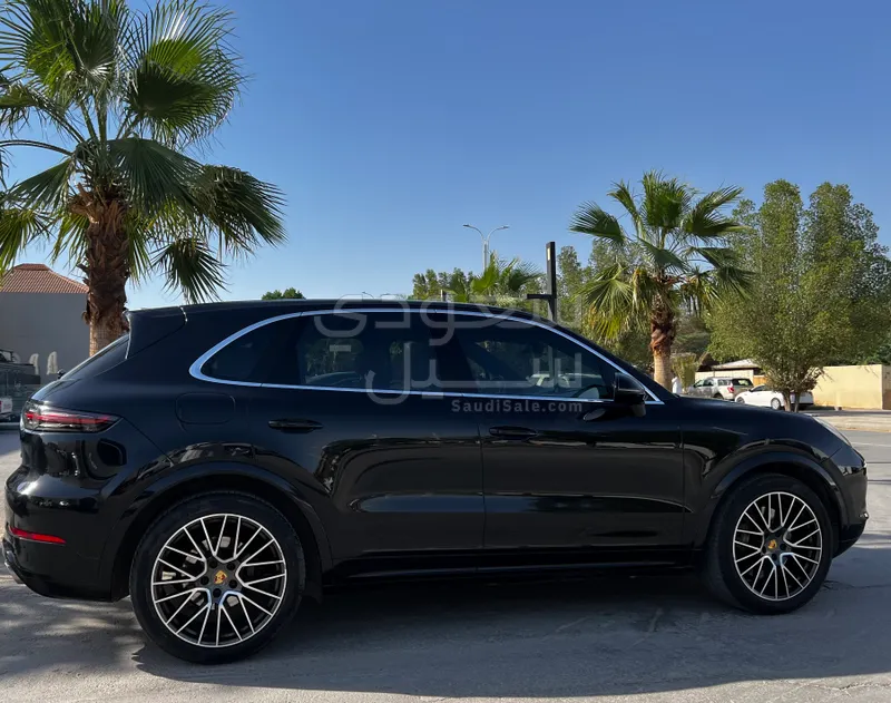 2018 Porsche Cayenne S