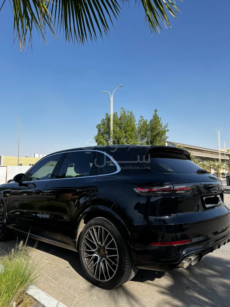 2018 Porsche Cayenne S