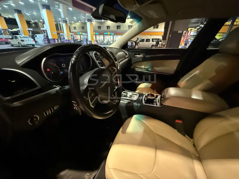 2015 Chrysler 300 Limited