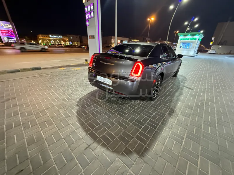 2015 Chrysler 300 Limited