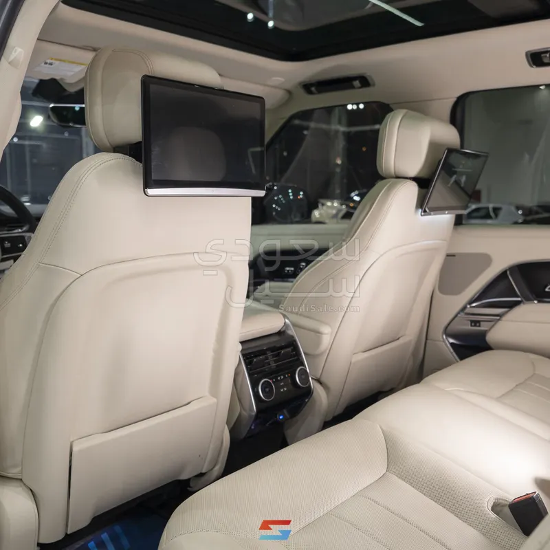 2023 Land Rover Range Rover Vogue SE
