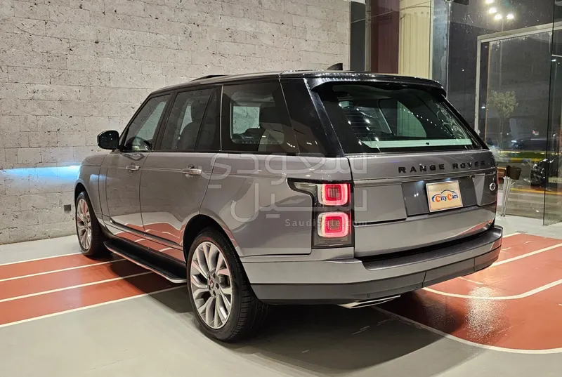 2021 Land Rover Range Rover Vogue