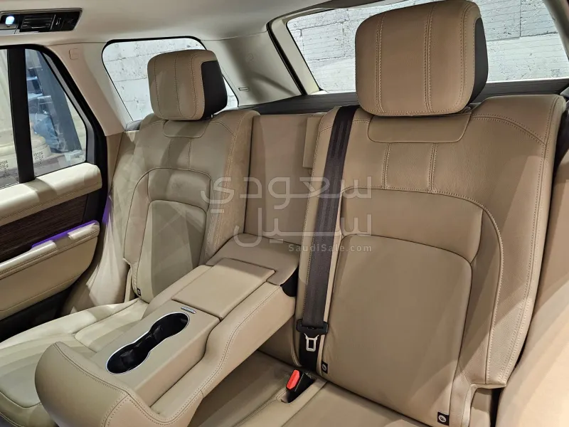 2021 Land Rover Range Rover Vogue