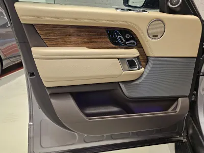 2021 Land Rover Range Rover Vogue