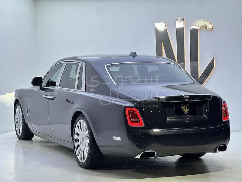 2019 Rolls-Royce Phantom