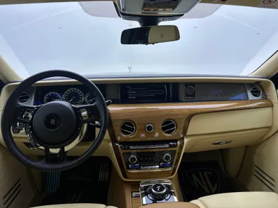 2019 Rolls-Royce Phantom