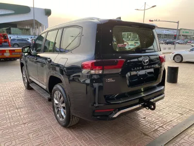 2025 Toyota Land Cruiser GXR 4