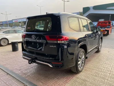 2025 Toyota Land Cruiser GXR 4