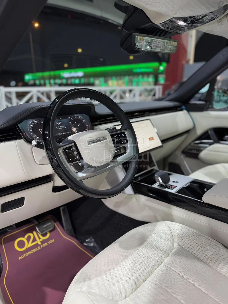 2025 Land Rover Range Rover Autobiography