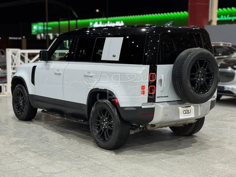 2023 Land Rover Defender S
