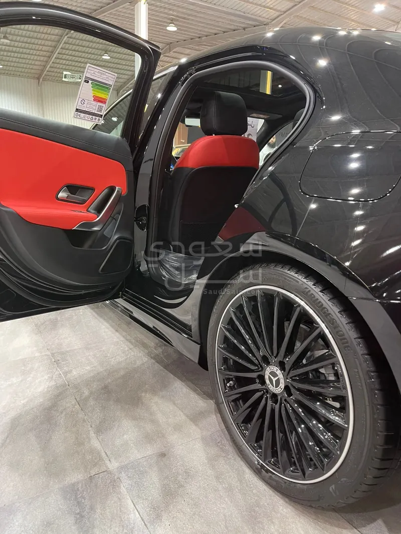 2025 Mercedes-Benz A 200