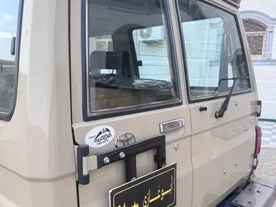 2016 تويوتا لاند كروزر ربع