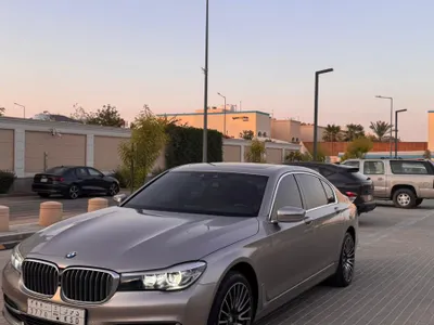 2018 بي ام دبليو الفئة السابعة 730 إل أي