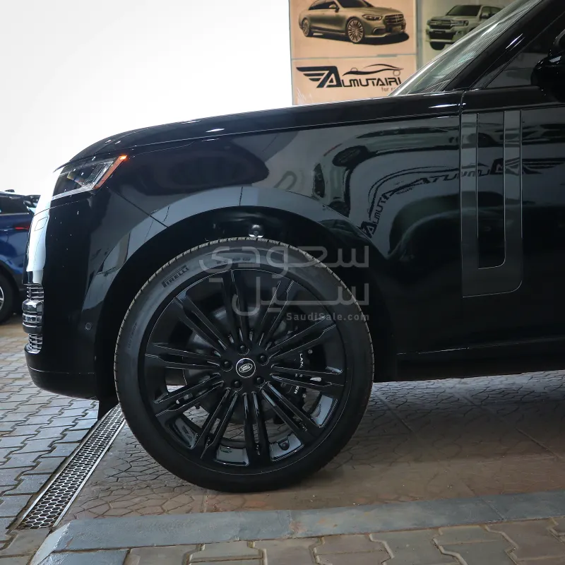 2025 Land Rover Range Rover Vogue SE