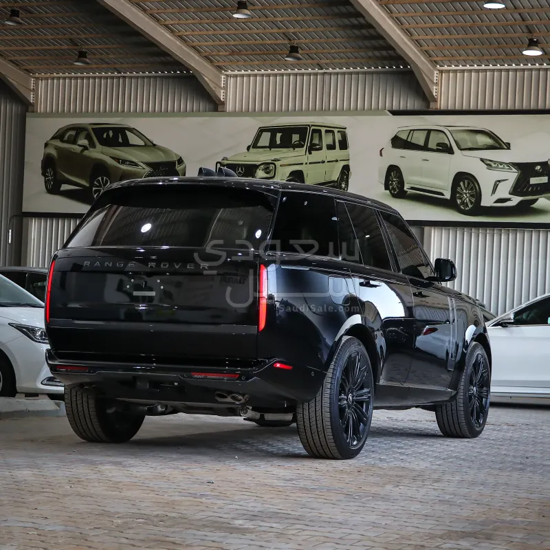 2025 Land Rover Range Rover Vogue SE