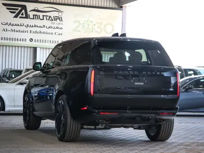 2025 Land Rover Range Rover Vogue SE