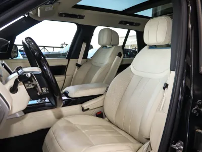 2025 Land Rover Range Rover Vogue SE