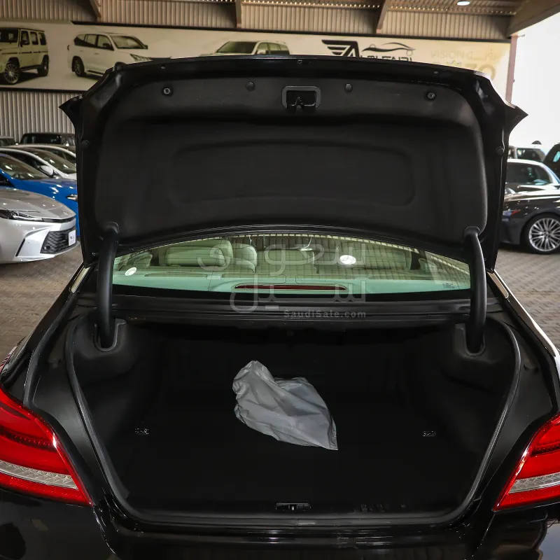 2016 Hyundai Centennial