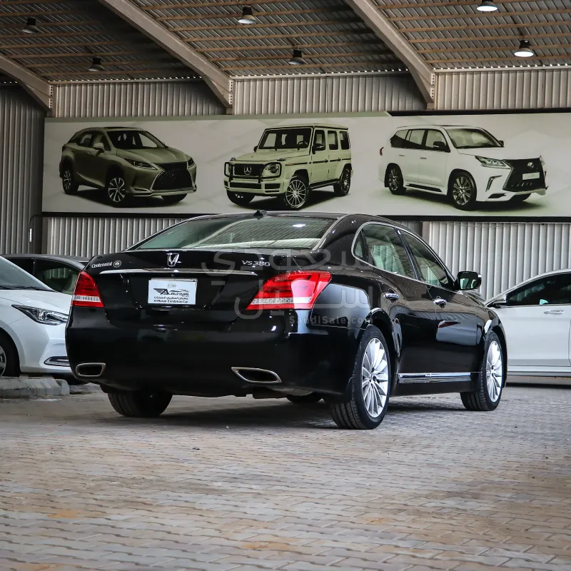 2016 Hyundai Centennial