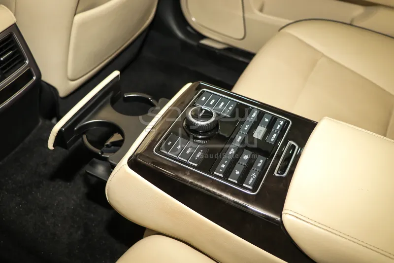 2016 Hyundai Centennial