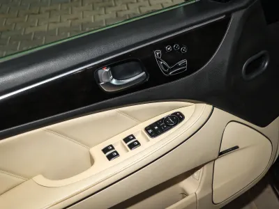 2016 Hyundai Centennial