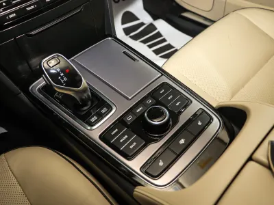 2016 Hyundai Centennial