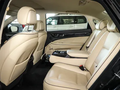 2016 Hyundai Centennial