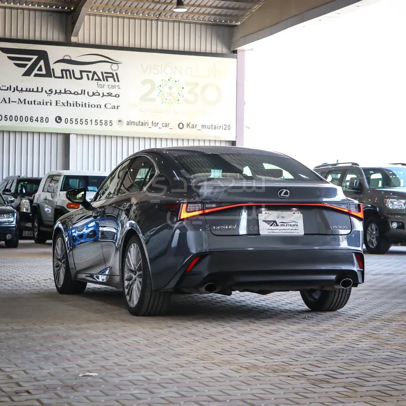 2023 Lexus IS 300
