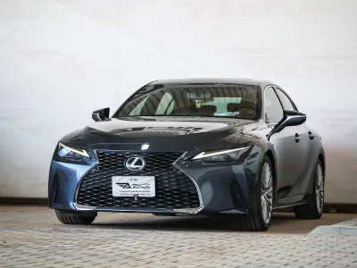 2023 Lexus IS 300