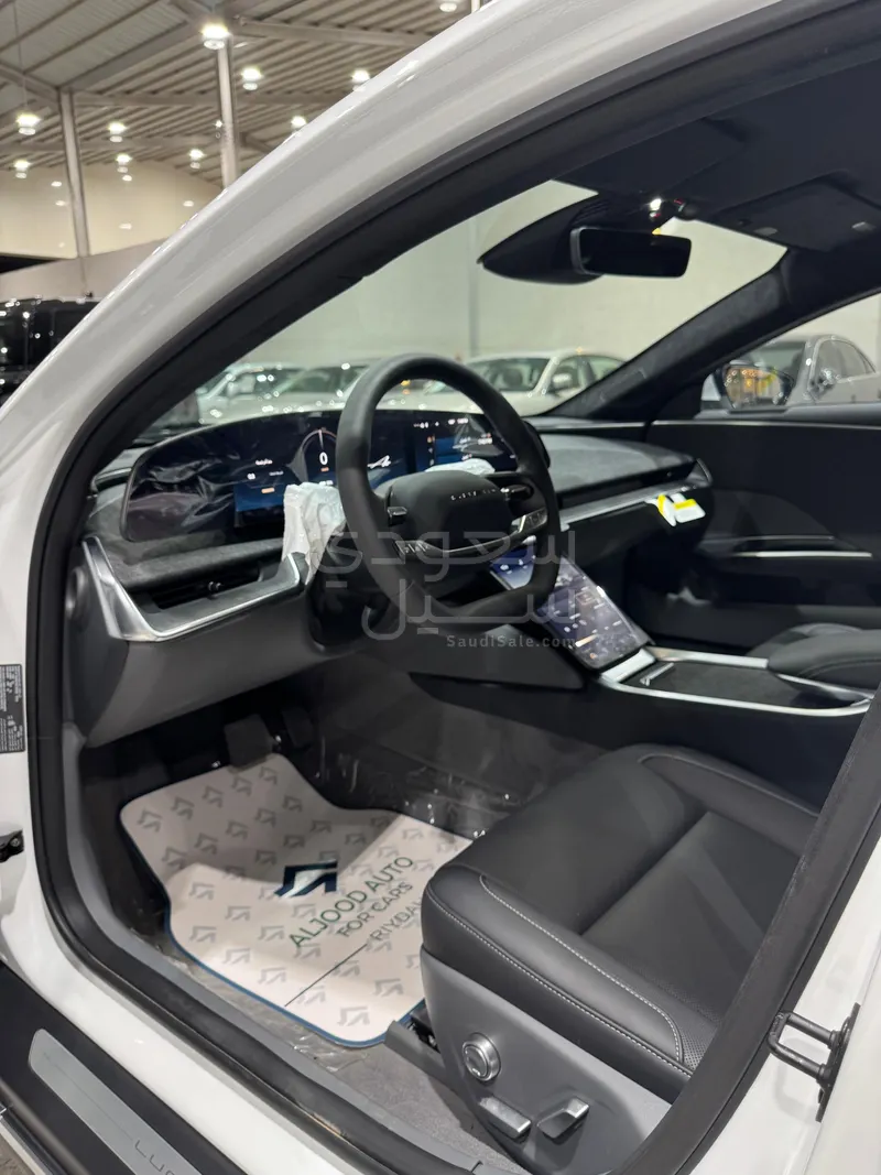 2024 Lucid Air Pure