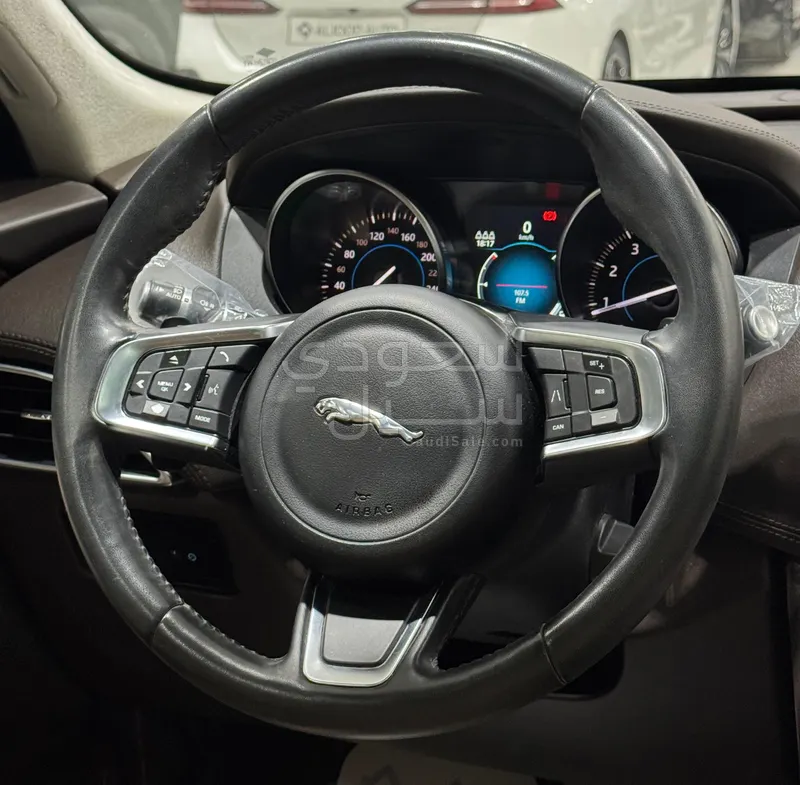 2019 Jaguar F-Pace