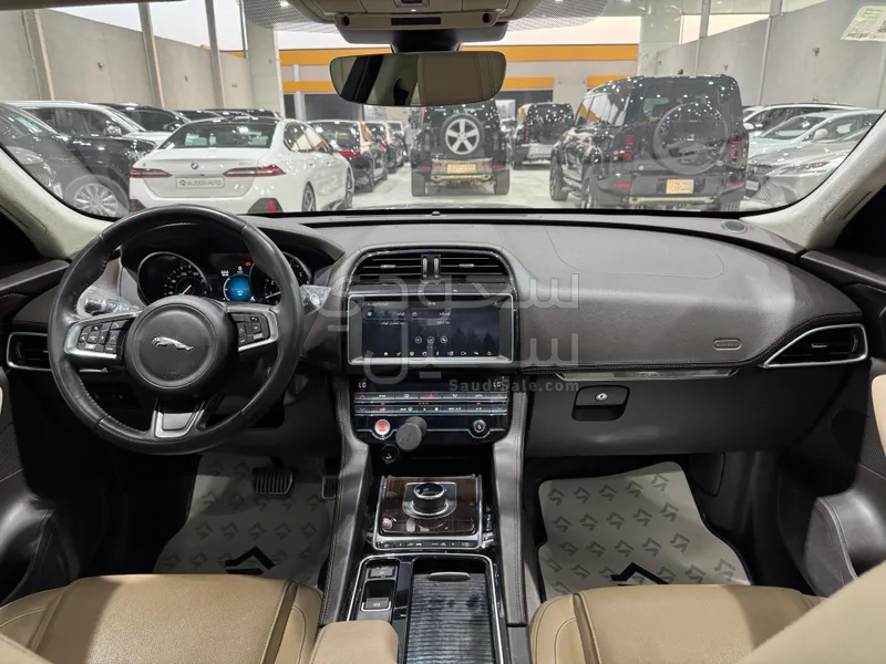2019 Jaguar F-Pace