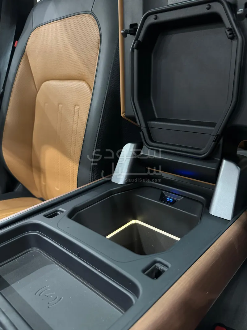 2024 Land Rover Defender X 110