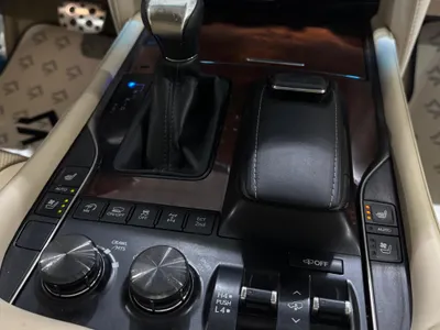 2019 Lexus LX 570  BlackEdition