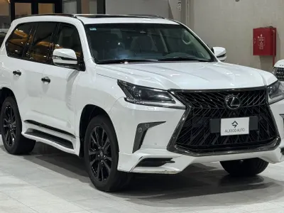 2019 Lexus LX 570  BlackEdition
