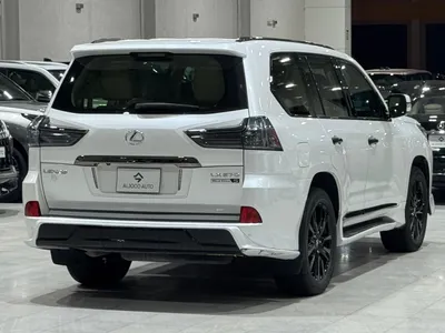 2019 Lexus LX 570  BlackEdition
