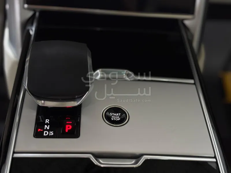 2025 لاند روفر رينج روفر اوتوبيوغرافي