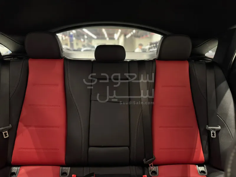 2025 مرسيدس - بنز جي إل إي 450
