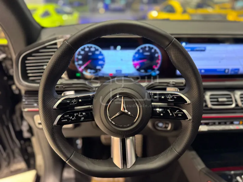 2025 مرسيدس - بنز جي إل إي 450