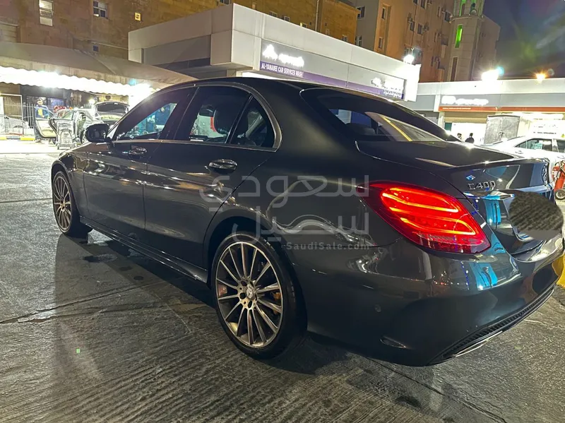 2016 مرسيدس - بنز سي 400
