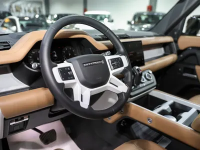 2025 لاند روفر ديفيندر اكس داينمك